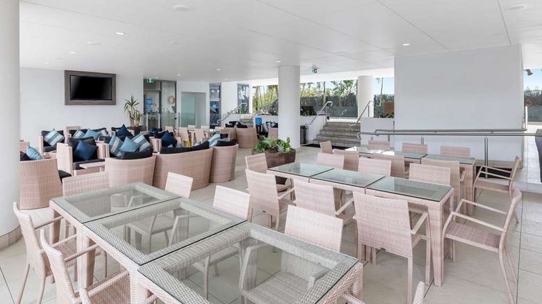 <b>Wyndham Surfers Paradise Resort Restaurant</b>. Images powered by <a href="https://iceportal.shijigroup.com/" title="IcePortal" target="_blank">IcePortal</a>.