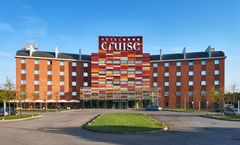 Cruise Hotel