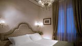 Bonvecchiati Hotel Room
