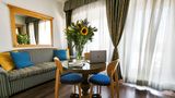 Diplomatic Hotel Suite