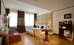 The Independent Hotel