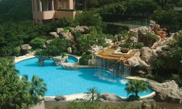 Hong Kong Parkview Suites