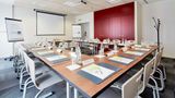 <b>Campanile Bordeaux-Le-Bouscat Meeting</b>. Images powered by <a href="https://iceportal.shijigroup.com/" title="IcePortal" target="_blank">IcePortal</a>.