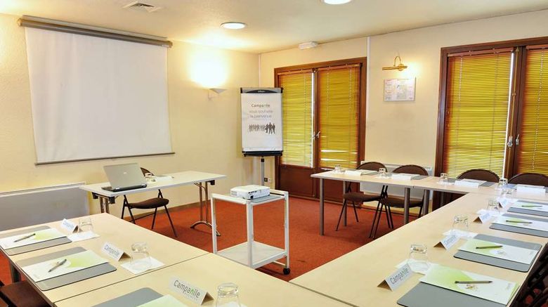 <b>Campanile Bordeaux-Le-Bouscat Meeting</b>. Images powered by <a href="https://iceportal.shijigroup.com/" title="IcePortal" target="_blank">IcePortal</a>.
