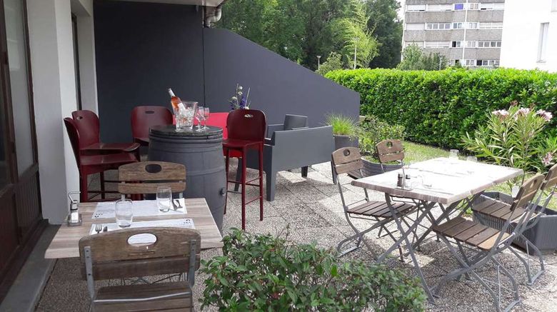 <b>Campanile Bordeaux-Le-Bouscat Exterior</b>. Images powered by <a href="https://iceportal.shijigroup.com/" title="IcePortal" target="_blank">IcePortal</a>.