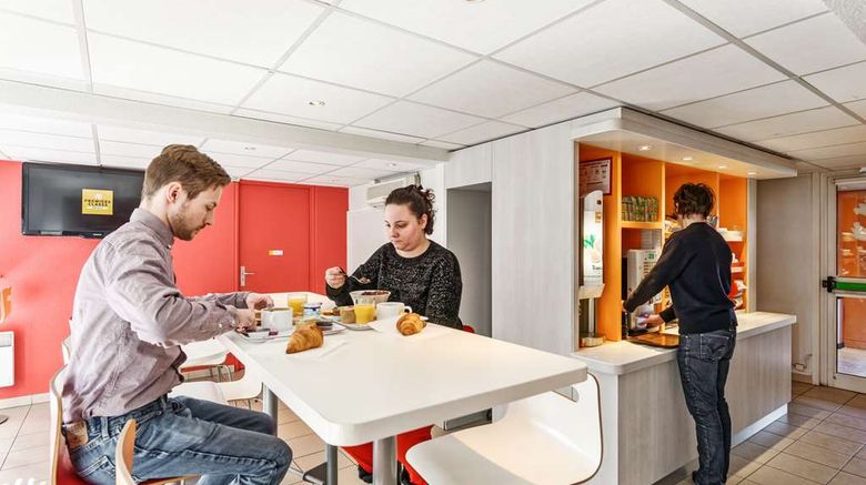 <b>Premiere Classe Bordeaux Nord-Lac Restaurant</b>. Images powered by <a href="https://iceportal.shijigroup.com/" title="IcePortal" target="_blank">IcePortal</a>.