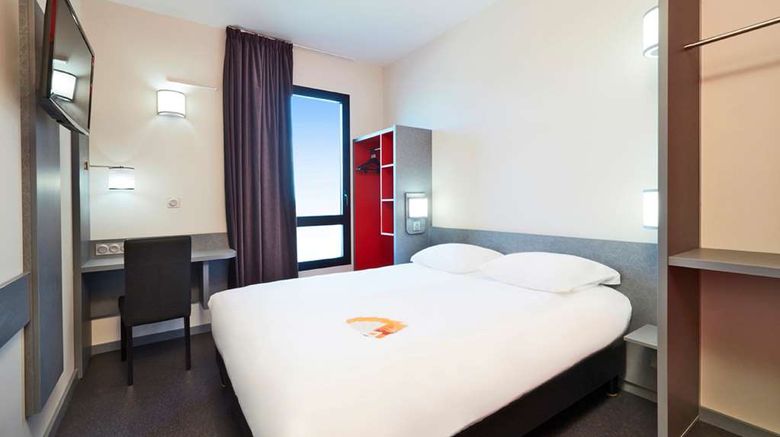 <b>Premiere Classe Lyon Est - Saint Priest Room</b>. Images powered by <a href="https://iceportal.shijigroup.com/" title="IcePortal" target="_blank">IcePortal</a>.
