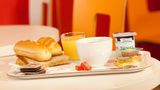 <b>Premiere Classe Tours-Joue Les Tours Restaurant</b>. Images powered by <a href="https://iceportal.shijigroup.com/" title="IcePortal" target="_blank">IcePortal</a>.