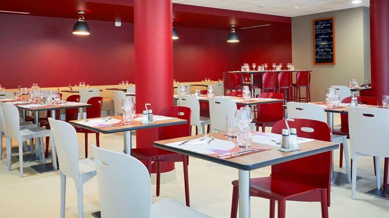 <b>Hotel Campanile Ouest- Merignac Arpt Restaurant</b>. Images powered by <a href="https://iceportal.shijigroup.com/" title="IcePortal" target="_blank">IcePortal</a>.