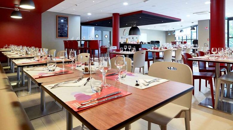 <b>Hotel Campanile Ouest- Merignac Arpt Restaurant</b>. Images powered by <a href="https://iceportal.shijigroup.com/" title="IcePortal" target="_blank">IcePortal</a>.