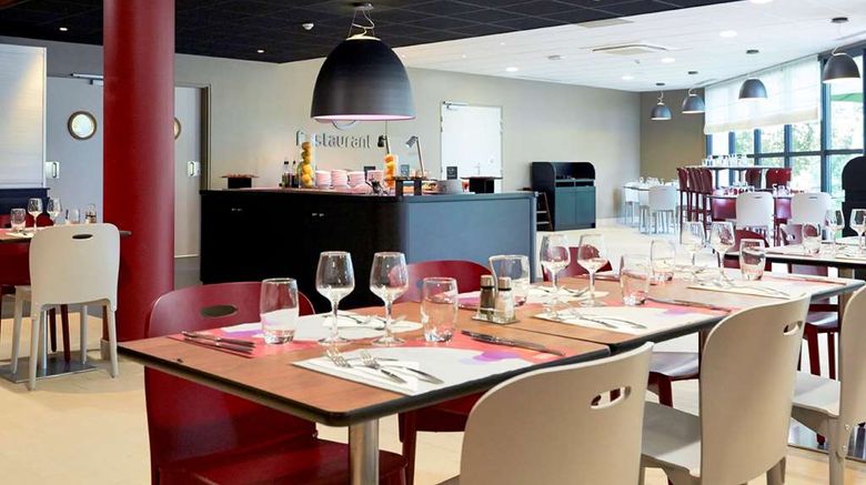 <b>Hotel Campanile Ouest- Merignac Arpt Restaurant</b>. Images powered by <a href="https://iceportal.shijigroup.com/" title="IcePortal" target="_blank">IcePortal</a>.