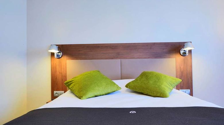 <b>Hotel Campanile Ouest- Merignac Arpt Room</b>. Images powered by <a href="https://iceportal.shijigroup.com/" title="IcePortal" target="_blank">IcePortal</a>.