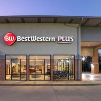 Best Western Plus Two Rivers Htl-Suites