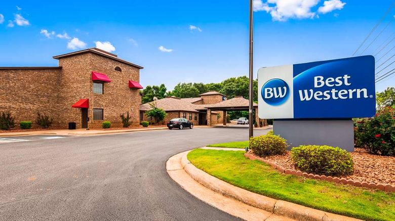 Best Western Auburn/Opelika Inn Exterior. Images powered by <a href="https://iceportal.shijigroup.com" target="_blank" rel="noopener">Ice Portal</a>.