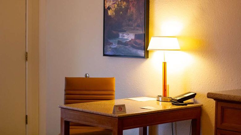 <b>Best Western Plus a Wayfarer's Inn Room</b>. Images powered by <a href="https://iceportal.shijigroup.com/" title="IcePortal" target="_blank">IcePortal</a>.