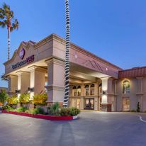 Best Western Plus Hilltop Inn