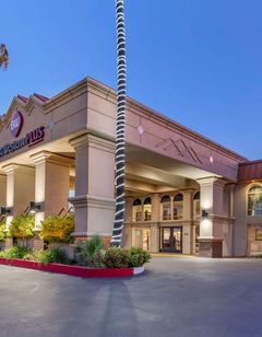 Best Western Plus Hilltop Inn