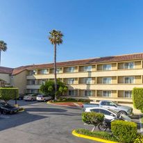 Best Western Plus Newport Mesa Inn