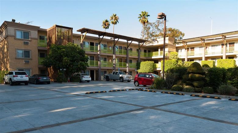 Best Western Plus Glendale Exterior. Images powered by <a href="https://iceportal.shijigroup.com" target="_blank" rel="noopener">Ice Portal</a>.