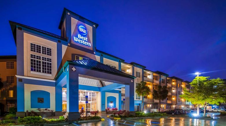 Best Western Naples Plaza Hotel Exterior. Images powered by <a href="https://iceportal.shijigroup.com" target="_blank" rel="noopener">Ice Portal</a>.