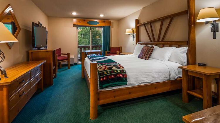 Best Western Plus Kentwood Lodge Room