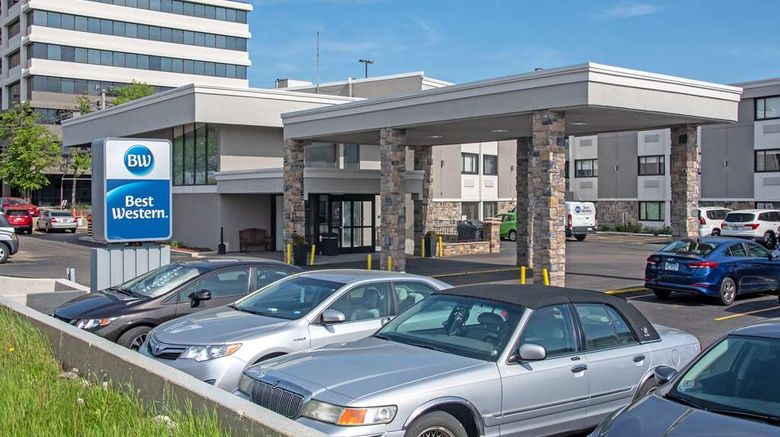 Best Western at OHare Exterior. Images powered by <a href="https://iceportal.shijigroup.com" target="_blank" rel="noopener">Ice Portal</a>.