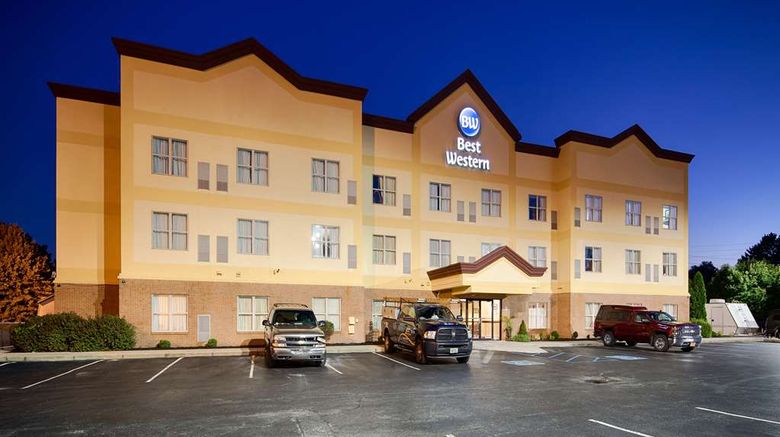 Best Western Airport Suites Exterior. Images powered by <a href="https://iceportal.shijigroup.com" target="_blank" rel="noopener">Ice Portal</a>.