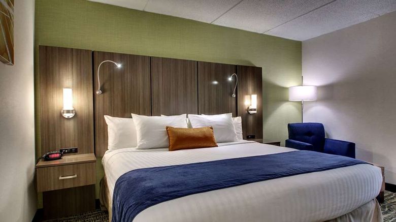 <b>Best Western Plus New Englander Room</b>. Images powered by <a href="https://iceportal.shijigroup.com/" title="IcePortal" target="_blank">IcePortal</a>.