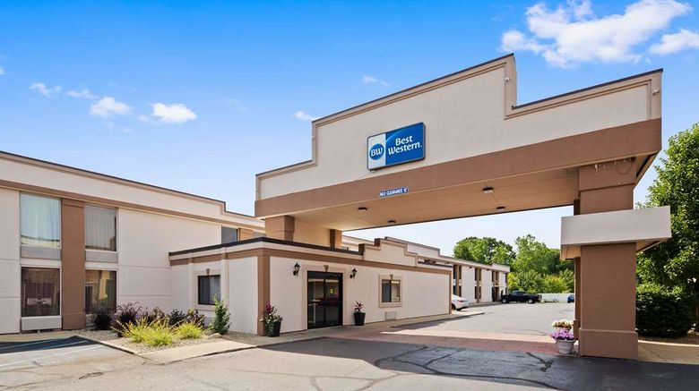 Best Western Executive Inn Exterior. Images powered by <a href="https://iceportal.shijigroup.com" target="_blank" rel="noopener">Ice Portal</a>.