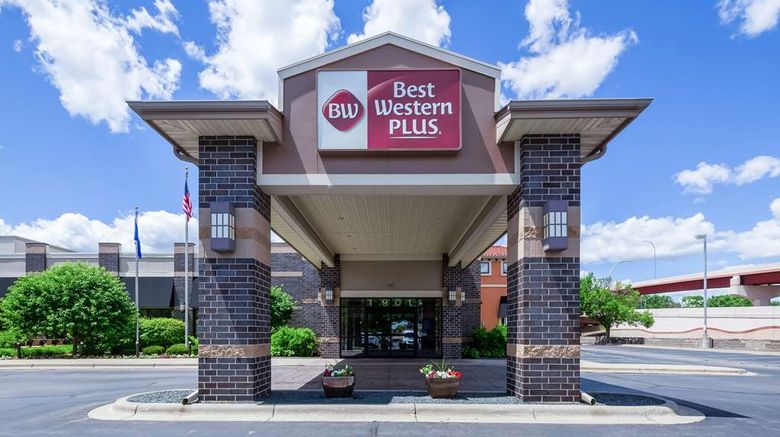 Best Western Plus Bloomington Hotel Exterior. Images powered by <a href="https://iceportal.shijigroup.com" target="_blank" rel="noopener">Ice Portal</a>.