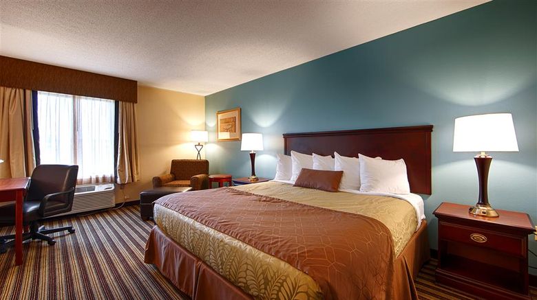 <b>Best Western Plus Sikeston Room</b>. Images powered by <a href="https://iceportal.shijigroup.com/" title="IcePortal" target="_blank">IcePortal</a>.