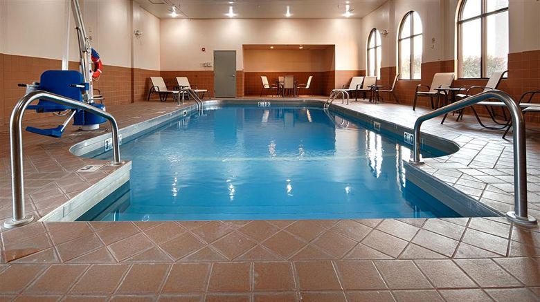 <b>Best Western Plus Sikeston Pool</b>. Images powered by <a href="https://iceportal.shijigroup.com/" title="IcePortal" target="_blank">IcePortal</a>.