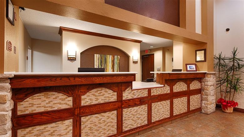 <b>Best Western Plus Sikeston Lobby</b>. Images powered by <a href="https://iceportal.shijigroup.com/" title="IcePortal" target="_blank">IcePortal</a>.