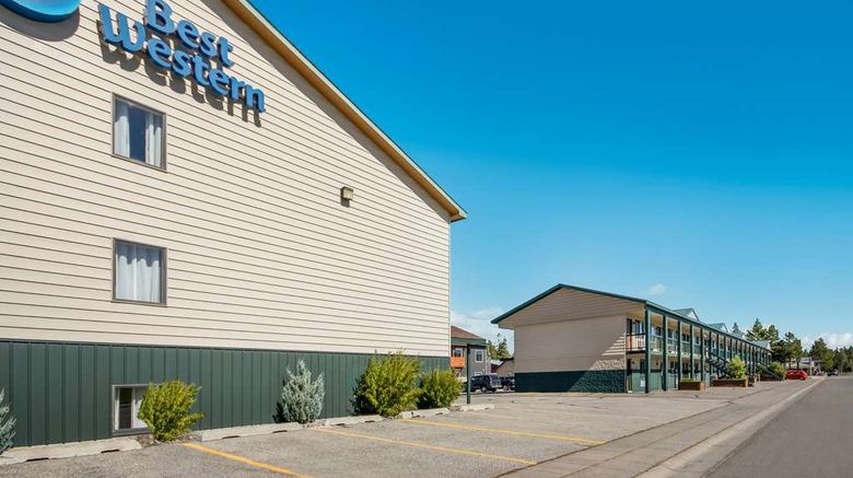 <b>Best Western Weston Inn Exterior</b>. Images powered by <a href="https://iceportal.shijigroup.com/" title="IcePortal" target="_blank">IcePortal</a>.