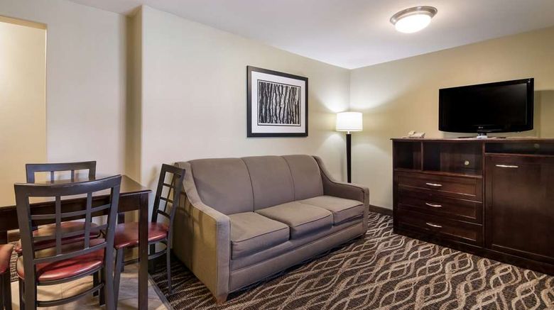 <b>Best Western Weston Inn Suite</b>. Images powered by <a href="https://iceportal.shijigroup.com/" title="IcePortal" target="_blank">IcePortal</a>.