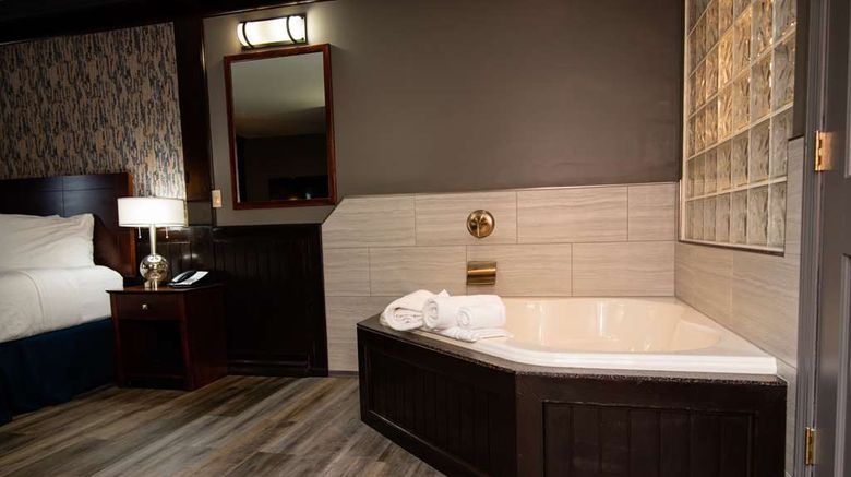 <b>Best Western Plus Plattsburgh Suite</b>. Images powered by <a href="https://iceportal.shijigroup.com/" title="IcePortal" target="_blank">IcePortal</a>.
