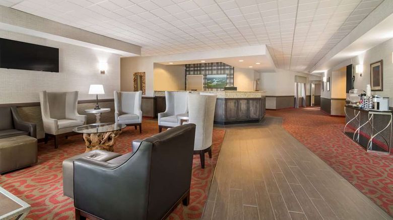 <b>Best Western Saranac Lake Lobby</b>. Images powered by <a href="https://iceportal.shijigroup.com/" title="IcePortal" target="_blank">IcePortal</a>.