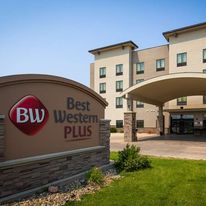 Best Western Plus Williston Hotel/Stes