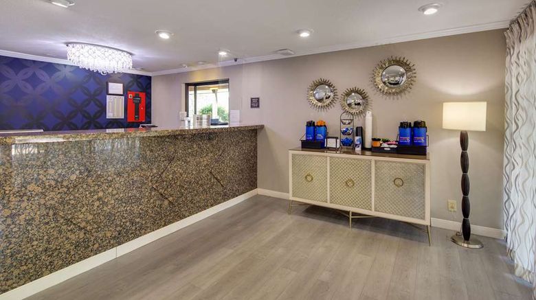 <b>Best Western Clermont Lobby</b>. Images powered by <a href="https://iceportal.shijigroup.com/" title="IcePortal" target="_blank">IcePortal</a>.