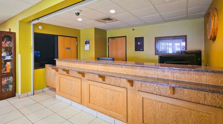 <b>Best Western of Huron Lobby</b>. Images powered by <a href="https://iceportal.shijigroup.com/" title="IcePortal" target="_blank">IcePortal</a>.
