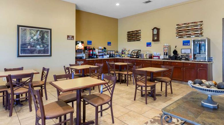 <b>Best Western Taylor Inn Restaurant</b>. Images powered by <a href="https://iceportal.shijigroup.com/" title="IcePortal" target="_blank">IcePortal</a>.