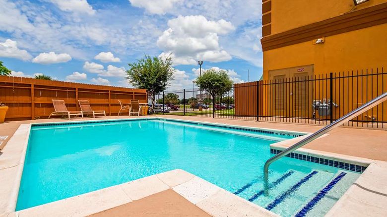 <b>Best Western Plus Hobby Arpt Inn & Stes Pool</b>. Images powered by <a href="https://iceportal.shijigroup.com/" title="IcePortal" target="_blank">IcePortal</a>.