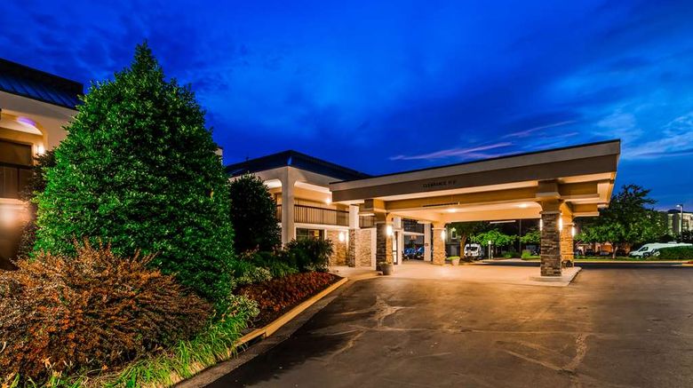 Best Western Dulles Airport Inn Exterior. Images powered by <a href="https://iceportal.shijigroup.com" target="_blank" rel="noopener">Ice Portal</a>.