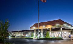 Best Western Plus Lake Front Hotel