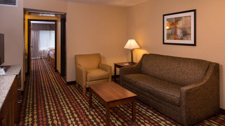 <b>Best Western Ambassador Inn & Suites Suite</b>. Images powered by <a href="https://iceportal.shijigroup.com/" title="IcePortal" target="_blank">IcePortal</a>.