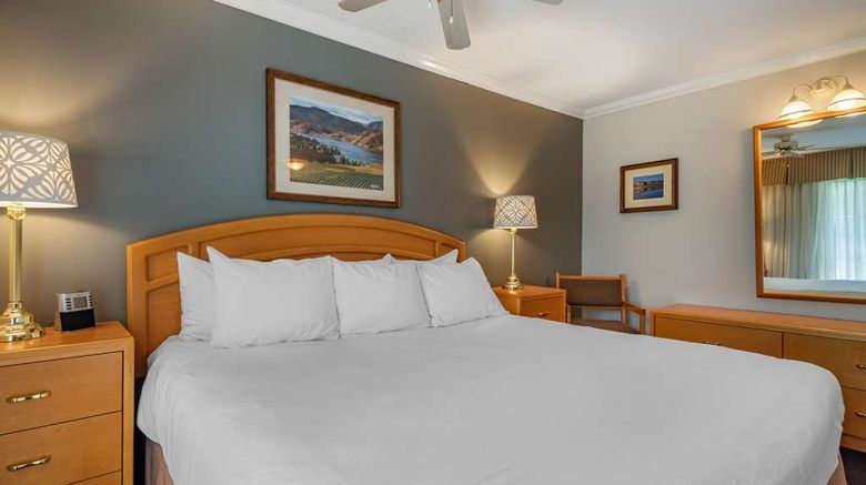 <b>Best Western Inn at Penticton Room</b>. Images powered by <a href="https://iceportal.shijigroup.com/" title="IcePortal" target="_blank">IcePortal</a>.