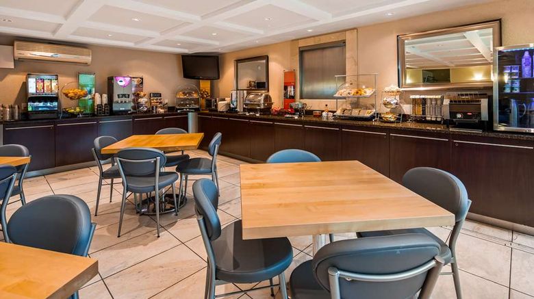 <b>Best Western Plus Regency Inn Conf Cntre Restaurant</b>. Images powered by <a href="https://iceportal.shijigroup.com/" title="IcePortal" target="_blank">IcePortal</a>.