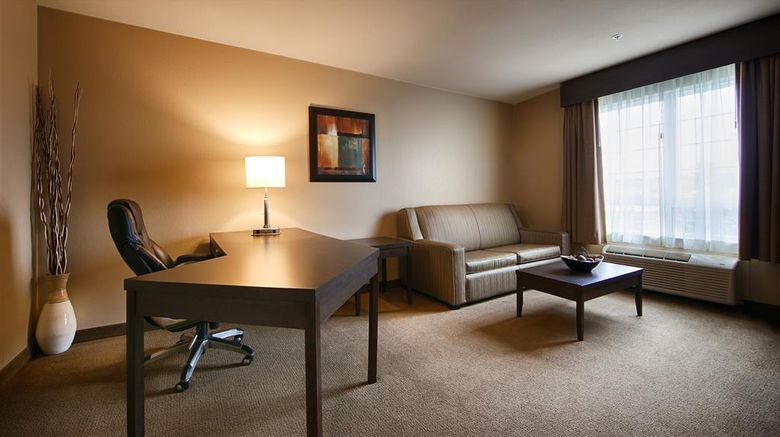 <b>Best Western Plus Saint John Hotel Stes Suite</b>. Images powered by <a href="https://iceportal.shijigroup.com/" title="IcePortal" target="_blank">IcePortal</a>.