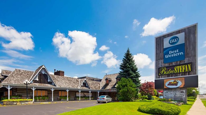 <b>Best Western Fireside Inn Exterior</b>. Images powered by <a href="https://iceportal.shijigroup.com/" title="IcePortal" target="_blank">IcePortal</a>.
