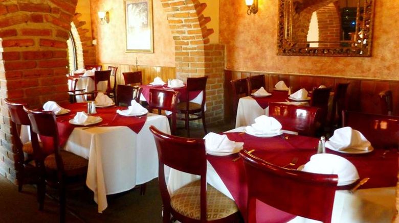 <b>Best Western El Cid Restaurant</b>. Images powered by <a href="https://iceportal.shijigroup.com/" title="IcePortal" target="_blank">IcePortal</a>.